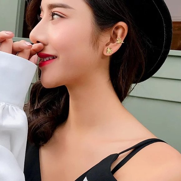 14k Gold Queen Bee Diamonds Stud Earrings Sterling Silver - Picture 5 of 12